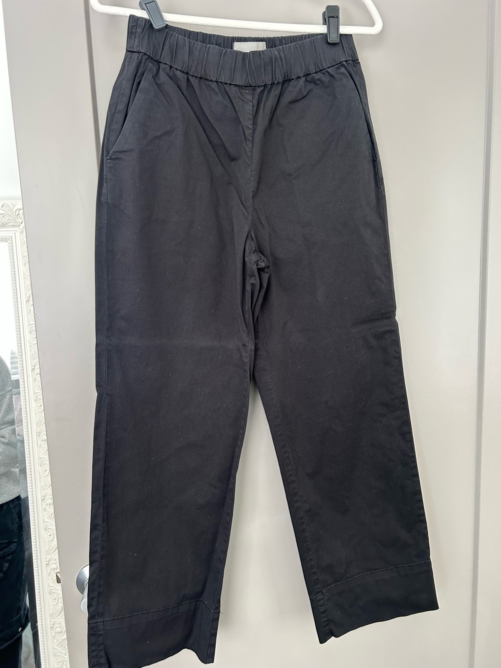 Women’s Black 100% Cotton Everlane pants - Size M